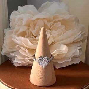 Exquisite Heart-Shaped Halo Ring with Pavé Diamond Band